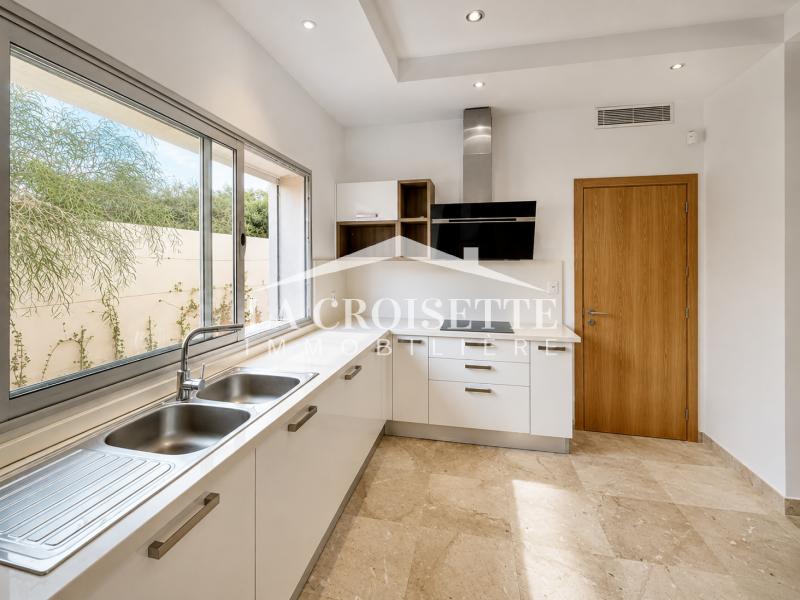 Villa S+4 à Gammarth 